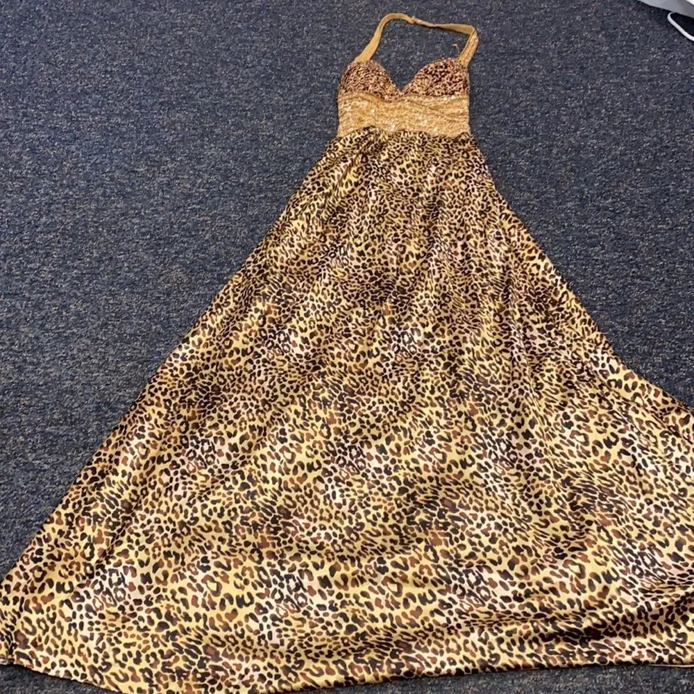 Wow Leopard Print Sequined Dress sz. 8